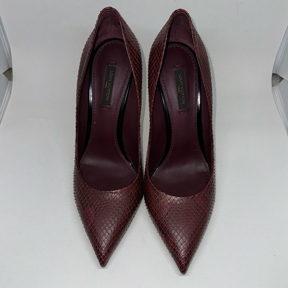 Luis Vuitton Burgundy Python Leather Slip on pumps, size 38, heel size 10cm - Picture 1 of 5